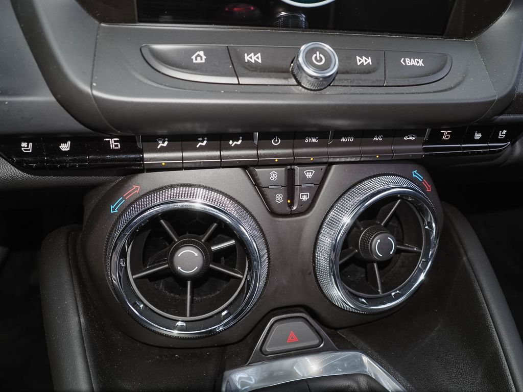 Used 2016 Chevrolet Camaro SS RWD image 13