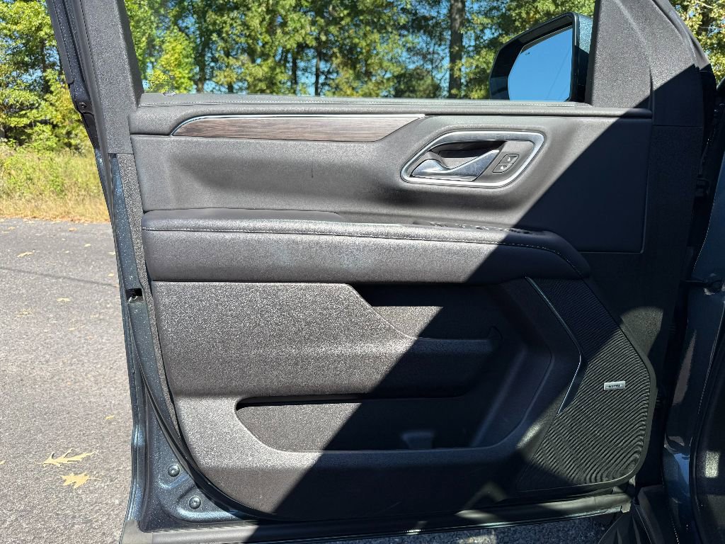 Used 2021 Chevrolet Tahoe LT w/ LT Signature Plus Package image 25