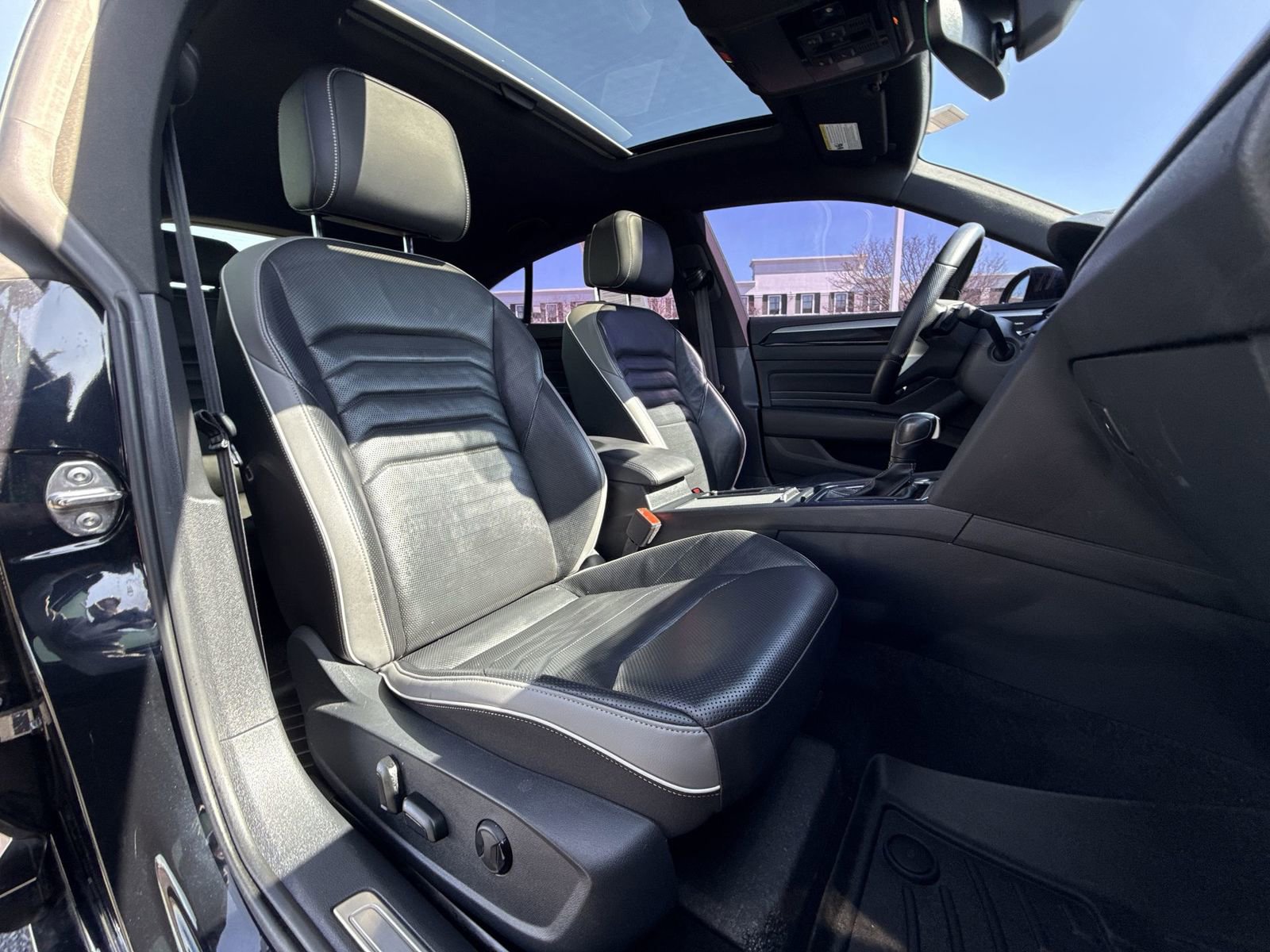 Used 2021 Volkswagen Arteon SEL Premium image 27