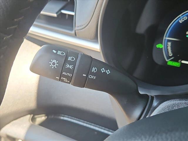 Certified 2026 Toyota Sienna Limited AWD/4WD image 16