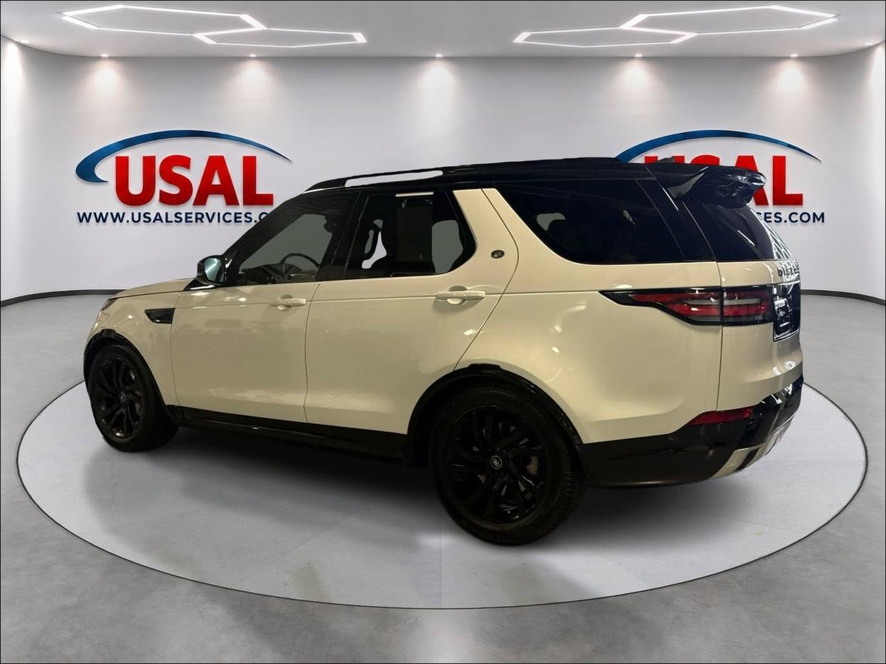 Used 2020 Land Rover Discovery Landmark AWD/4WD image 7
