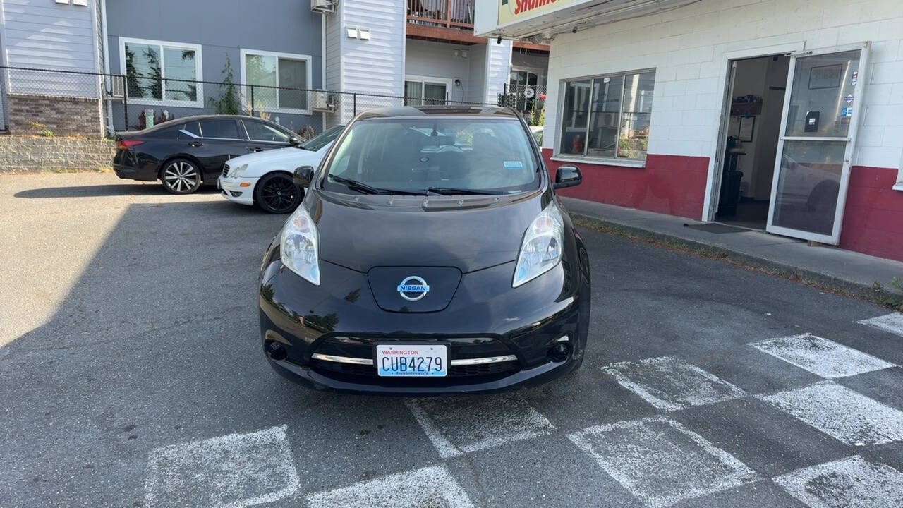 Used 2015 Nissan Leaf S w/ Charge Package FWD image 4
