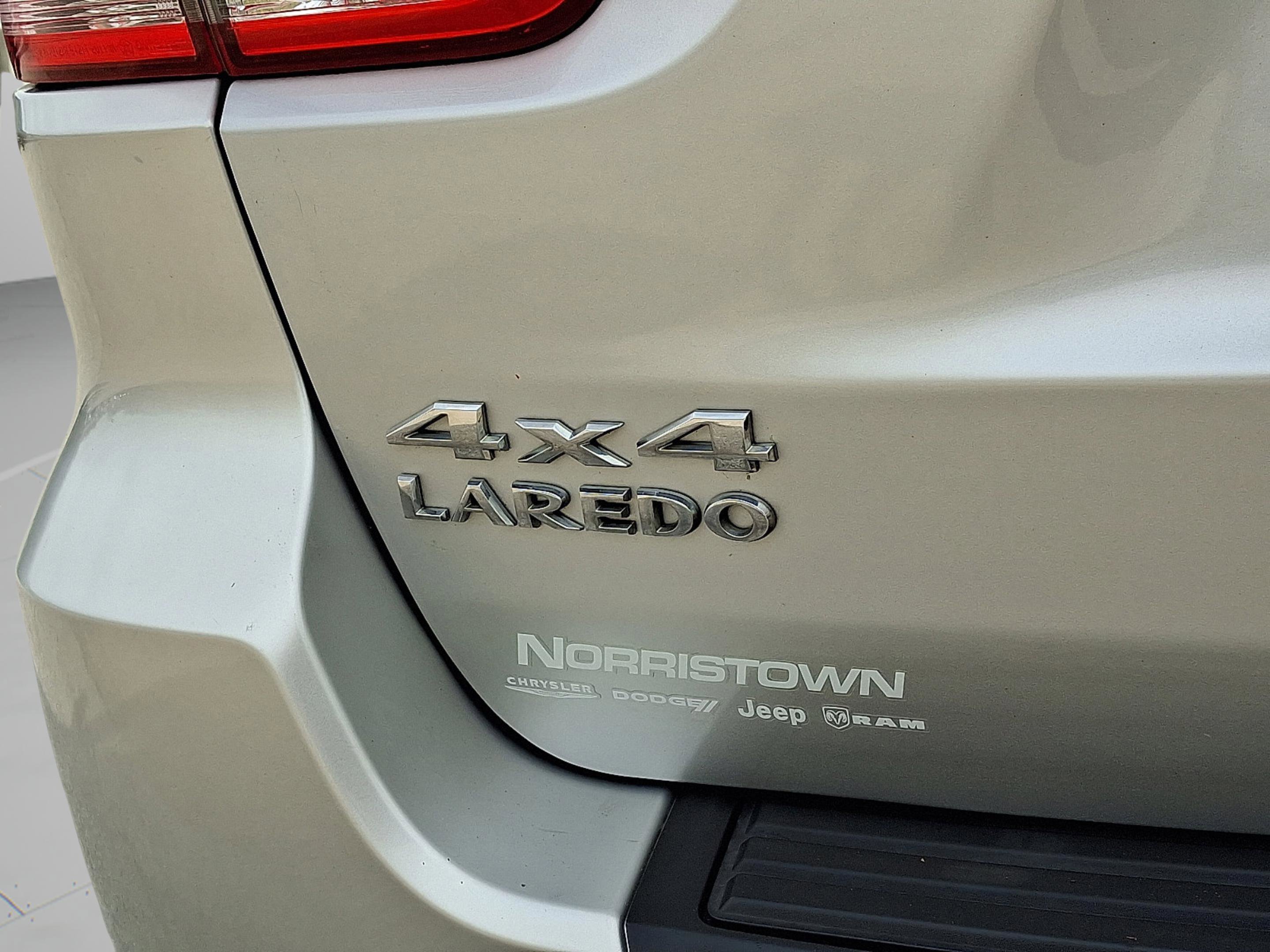 Used 2012 Jeep Grand Cherokee Laredo image 29