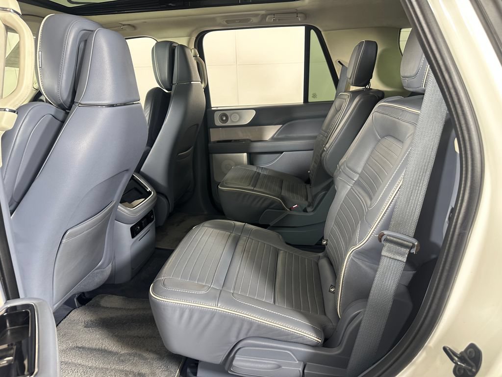 Used 2023 Lincoln Navigator Black Label AWD/4WD image 23