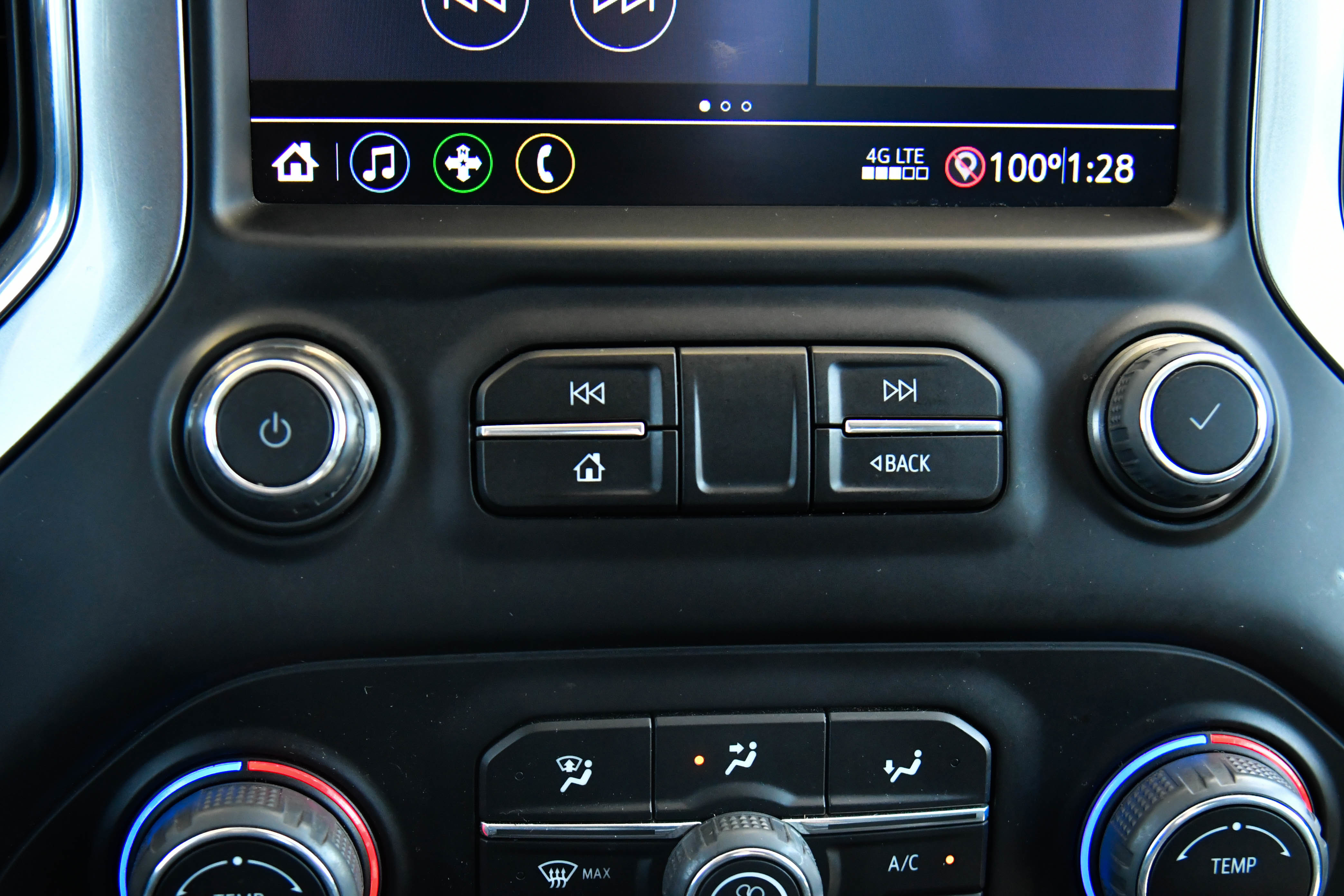 Used 2022 Chevrolet Silverado 1500 LT RWD image 22