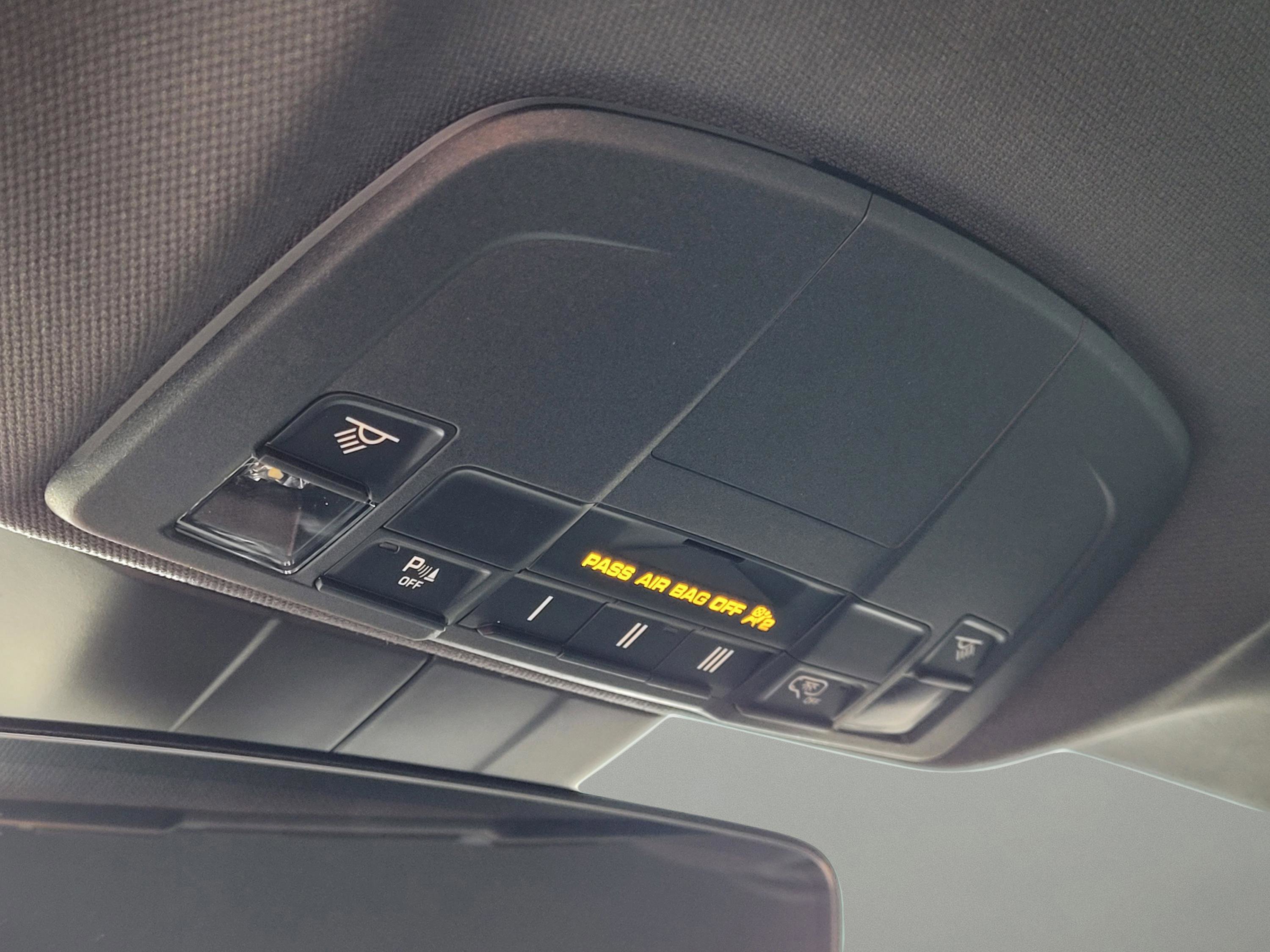 Used 2025 Porsche 718 Cayman image 23