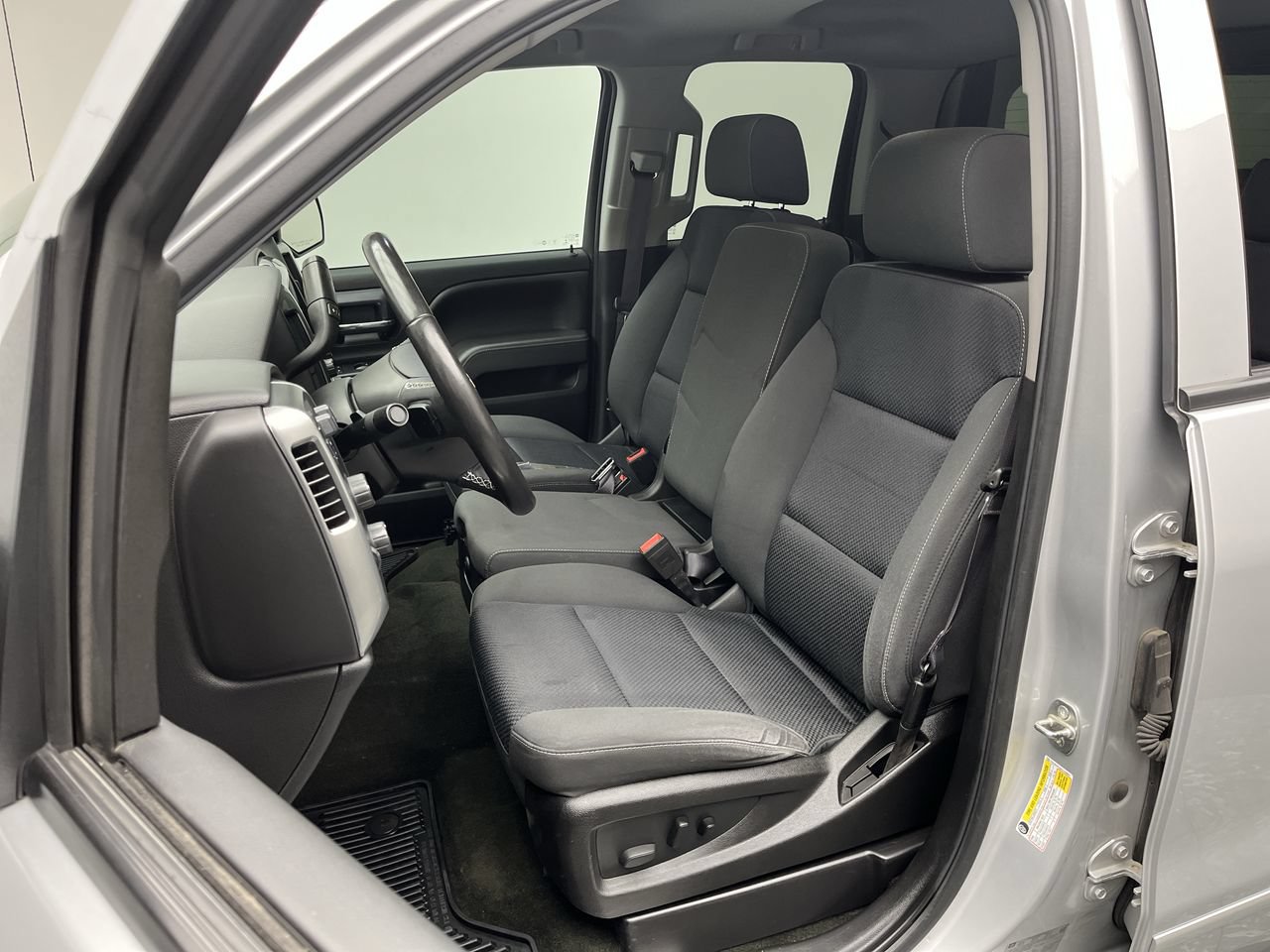 Used 2017 Chevrolet Silverado 1500 LT w/ All Star Edition AWD/4WD image 8