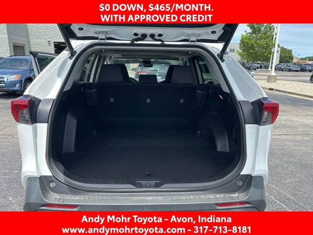 Used 2019 Toyota RAV4 XLE w/ Convenience Package FWD image 12