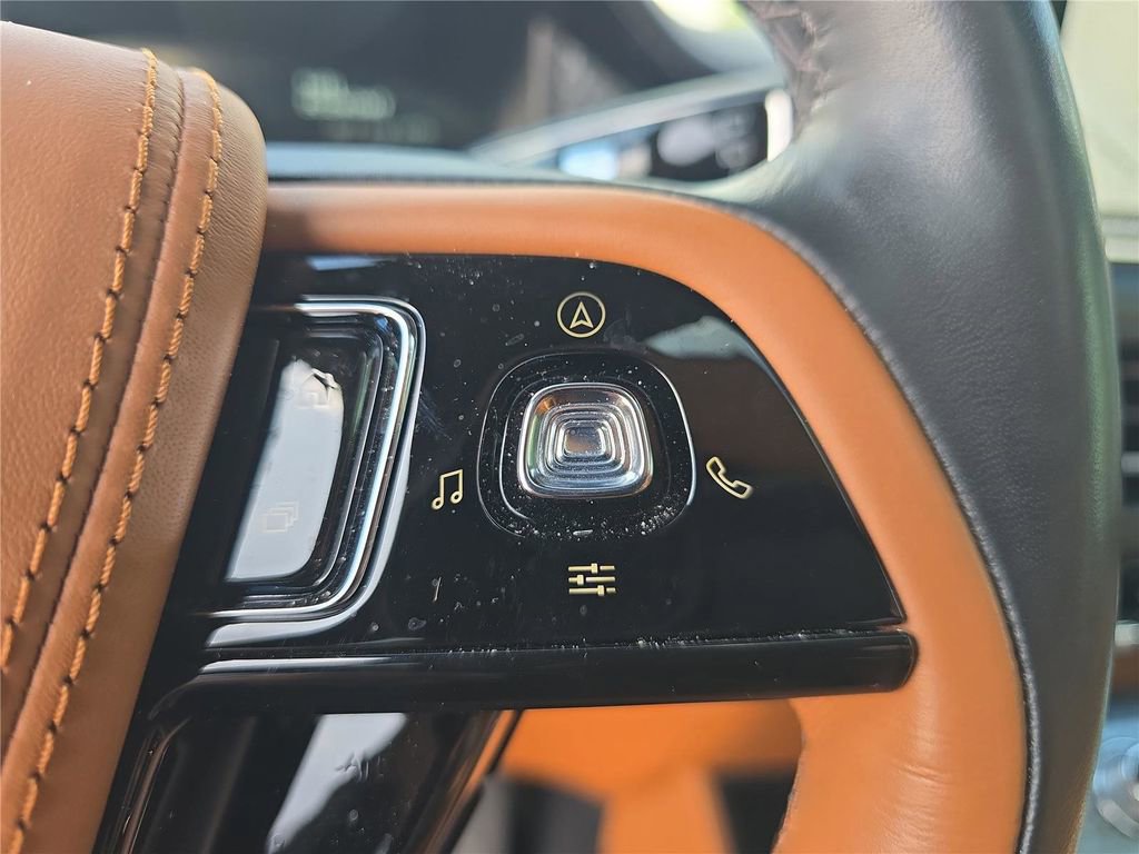 Certified 2022 Lincoln Aviator Black Label w/ Class IV Trailer Tow Package AWD/4WD image 23