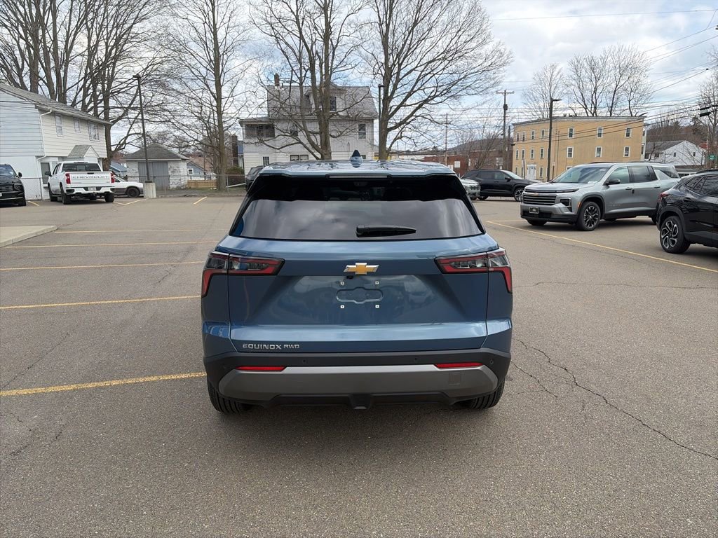 New 2026 Chevrolet Equinox LT w/ Convenience Package II AWD/4WD image 6