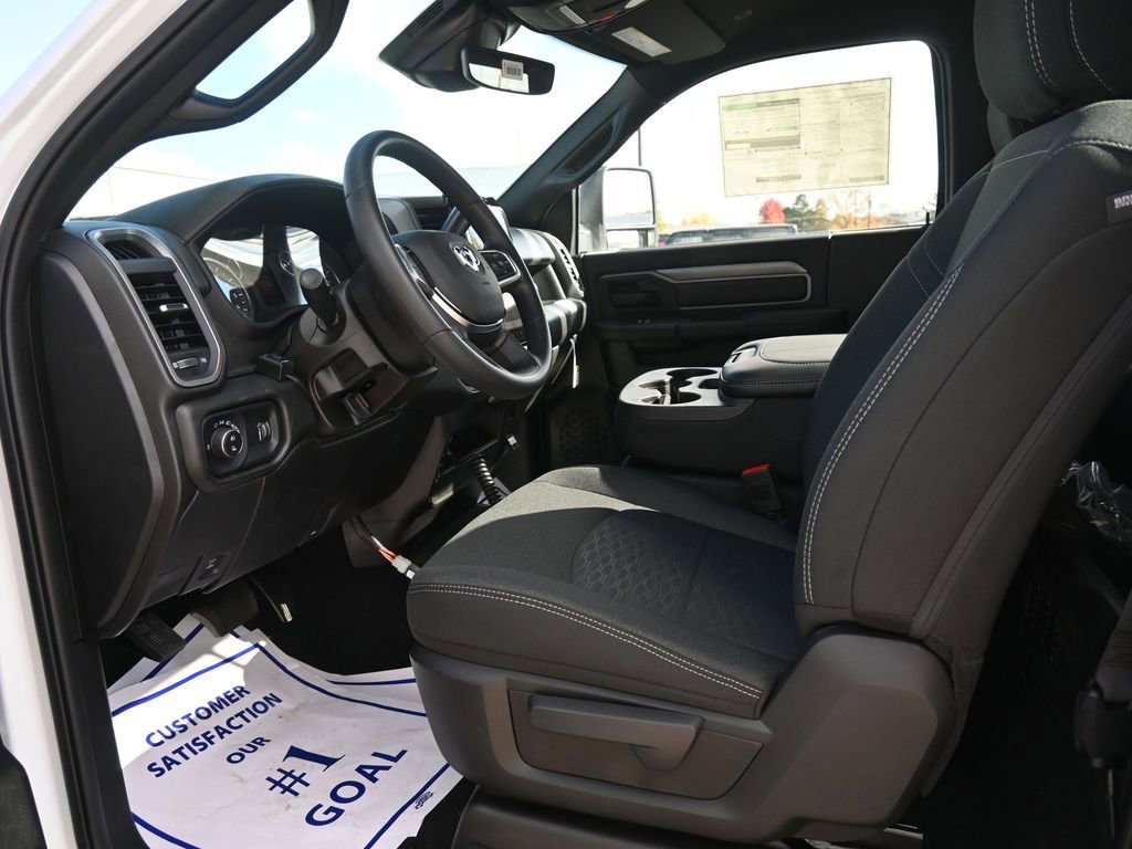 New 2025 RAM 2500 Tradesman image 15