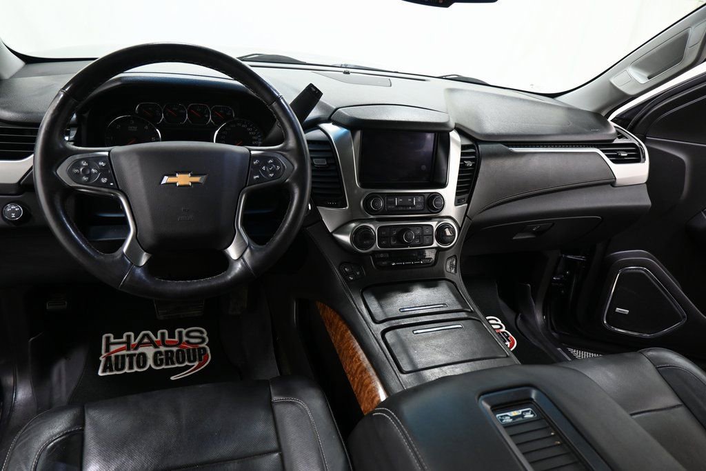 Used 2015 Chevrolet Suburban LTZ image 5