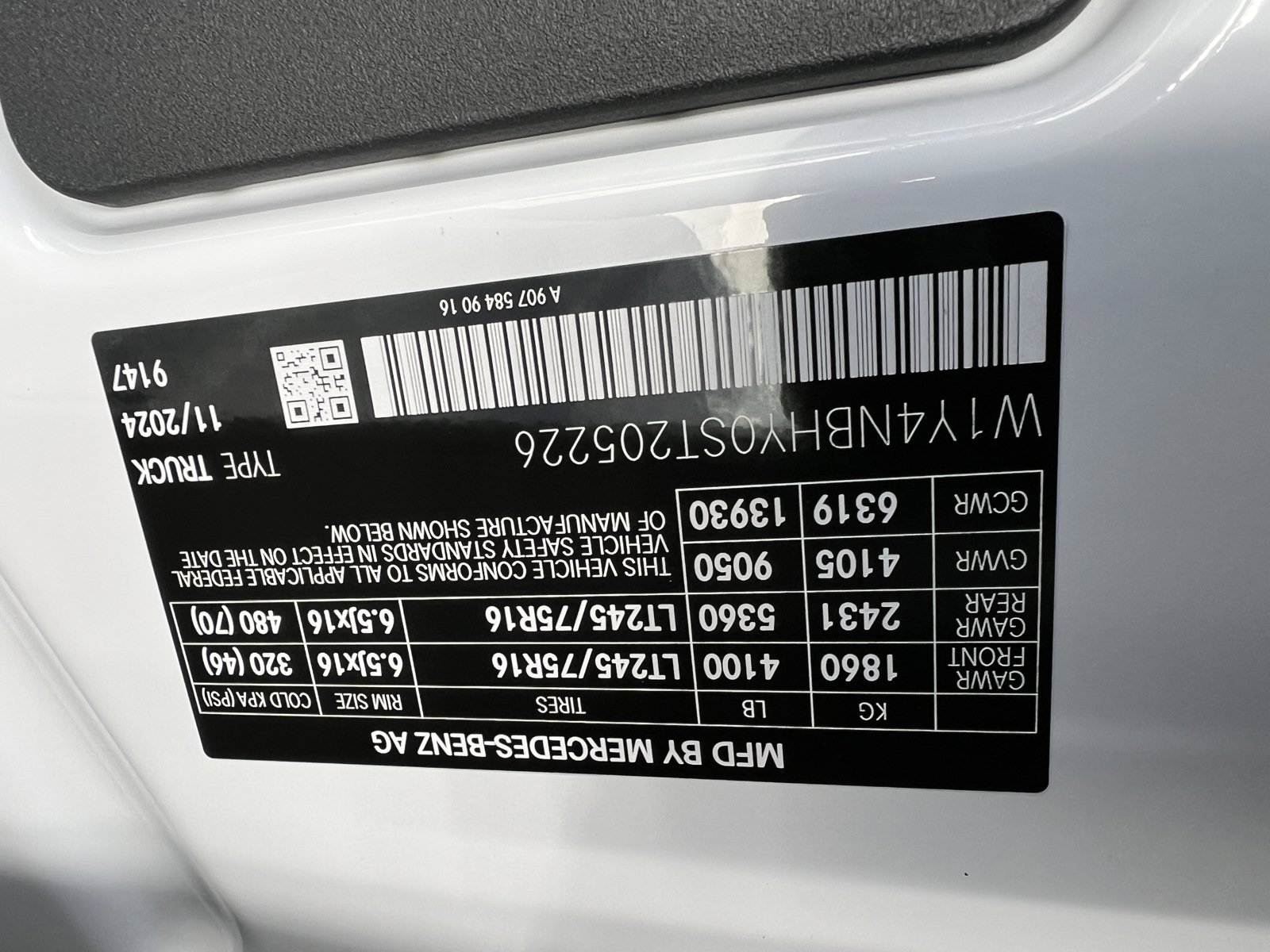 New 2025 Mercedes-Benz Sprinter 2500 image 31