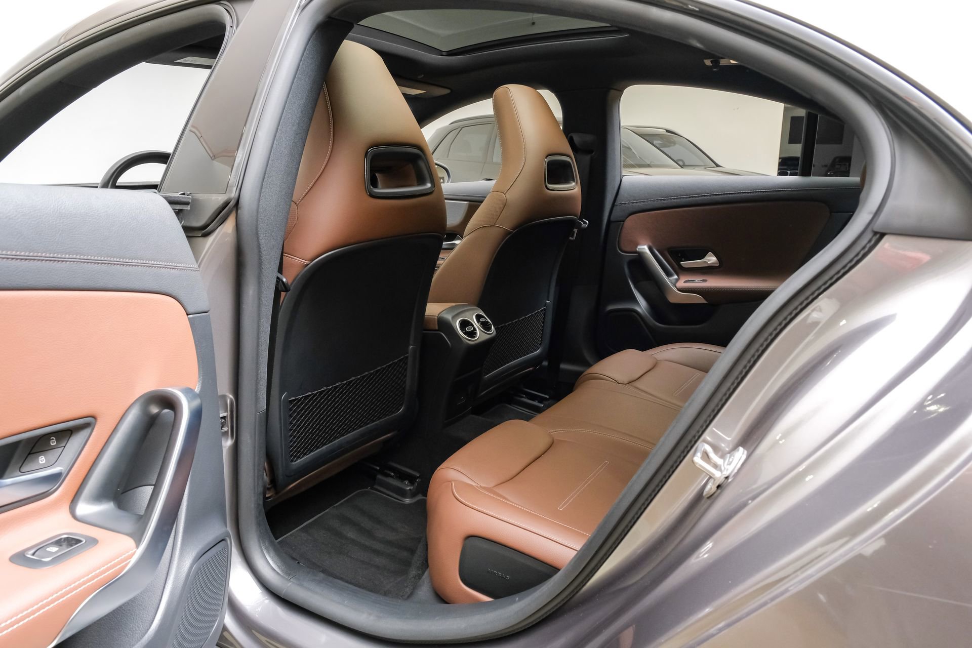 Used 2023 Mercedes-Benz CLA 250 image 45