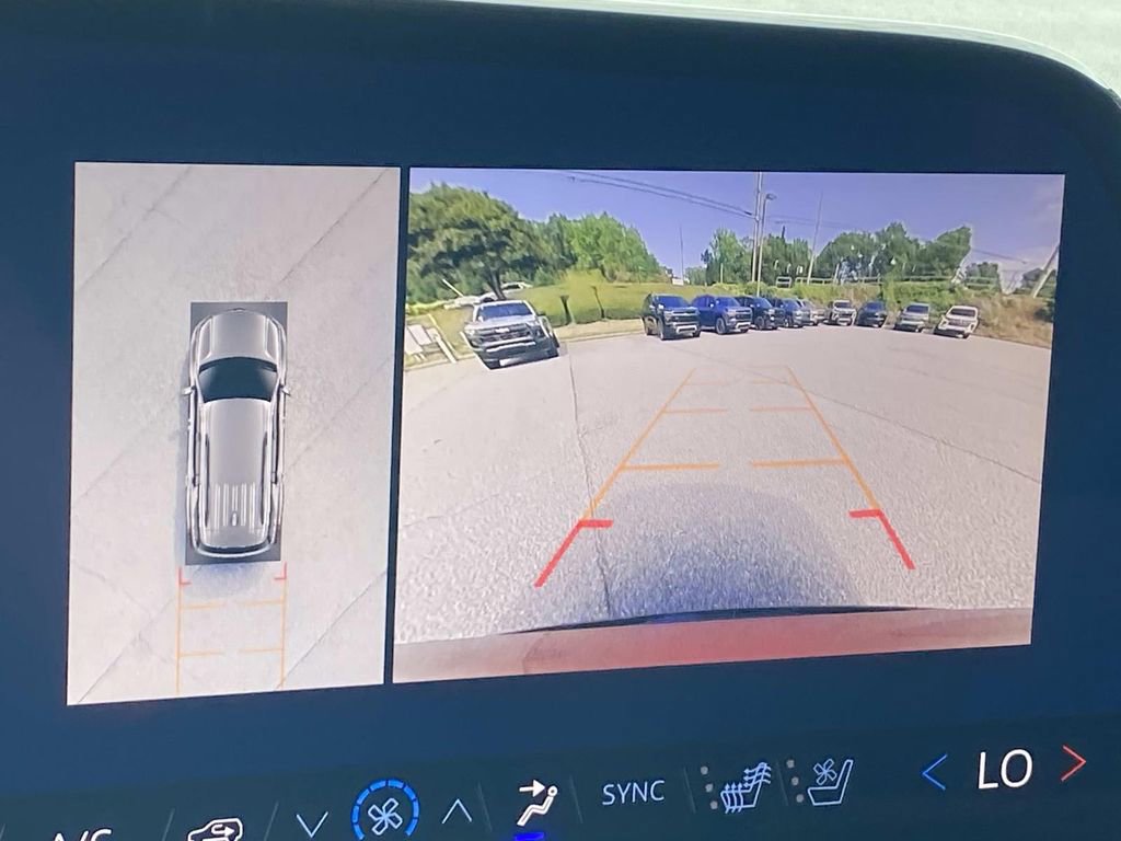 New 2026 Chevrolet Traverse RS image 22