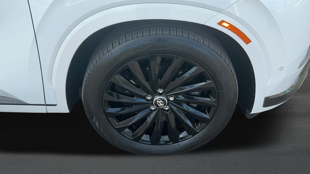 Used 2024 Hyundai Palisade Calligraphy image 7