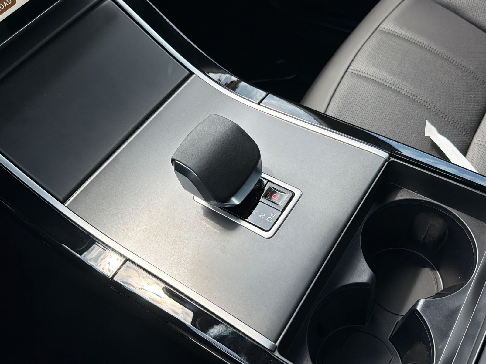 New 2026 Land Rover Range Rover Evoque S AWD/4WD image 19