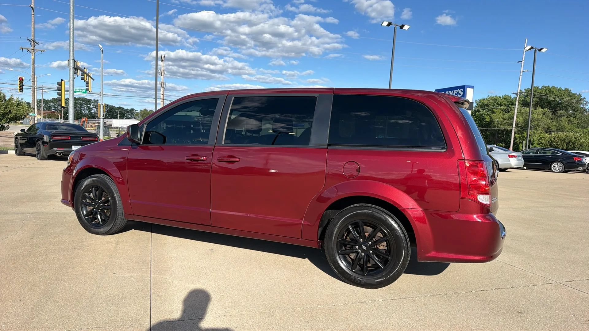 Used 2020 Dodge Grand Caravan GT FWD image 11