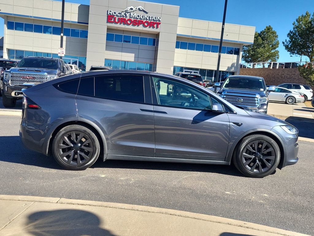 Used 2023 Tesla Model X image 3