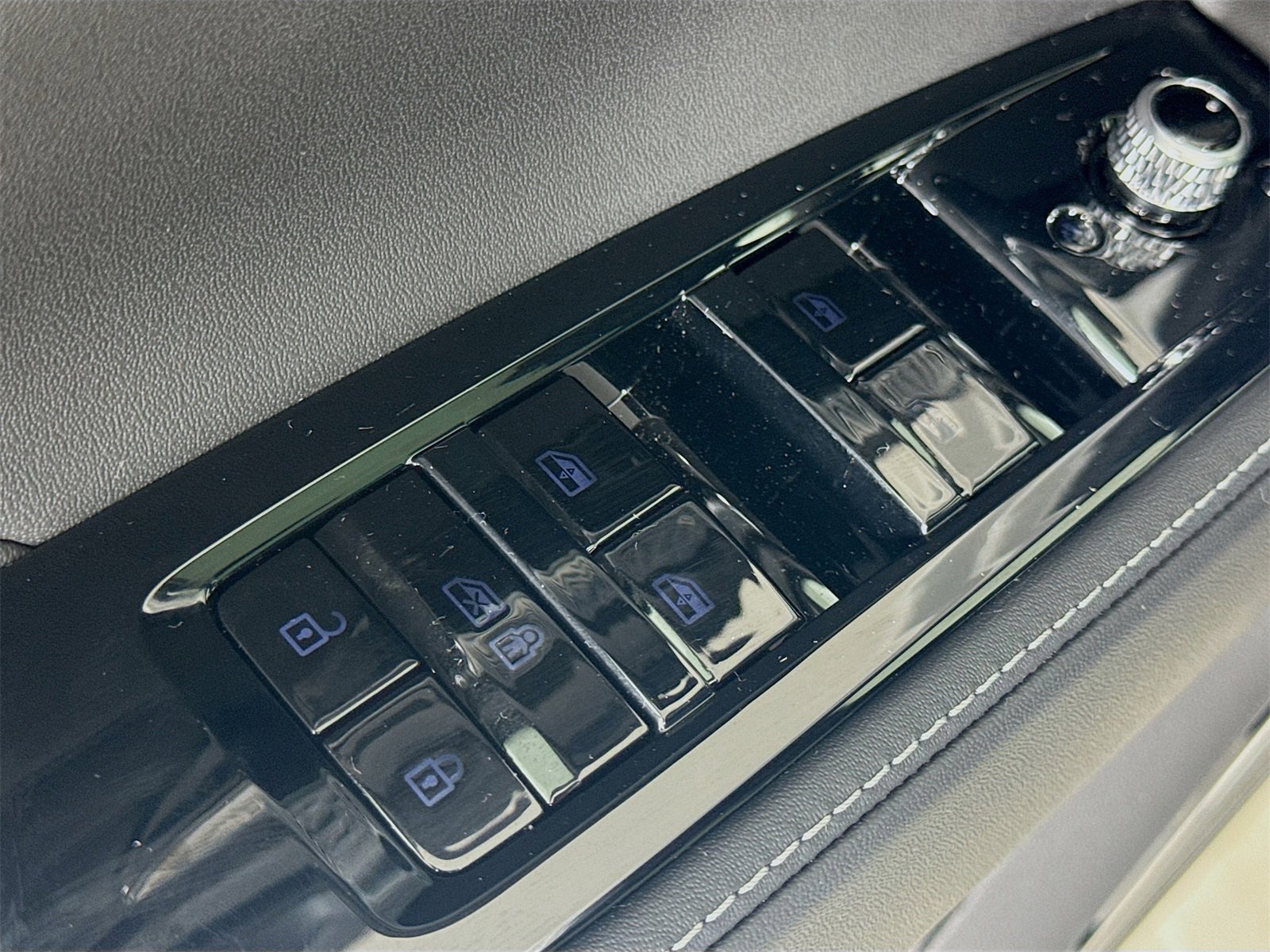 New 2026 Maserati Grecale Modena image 17