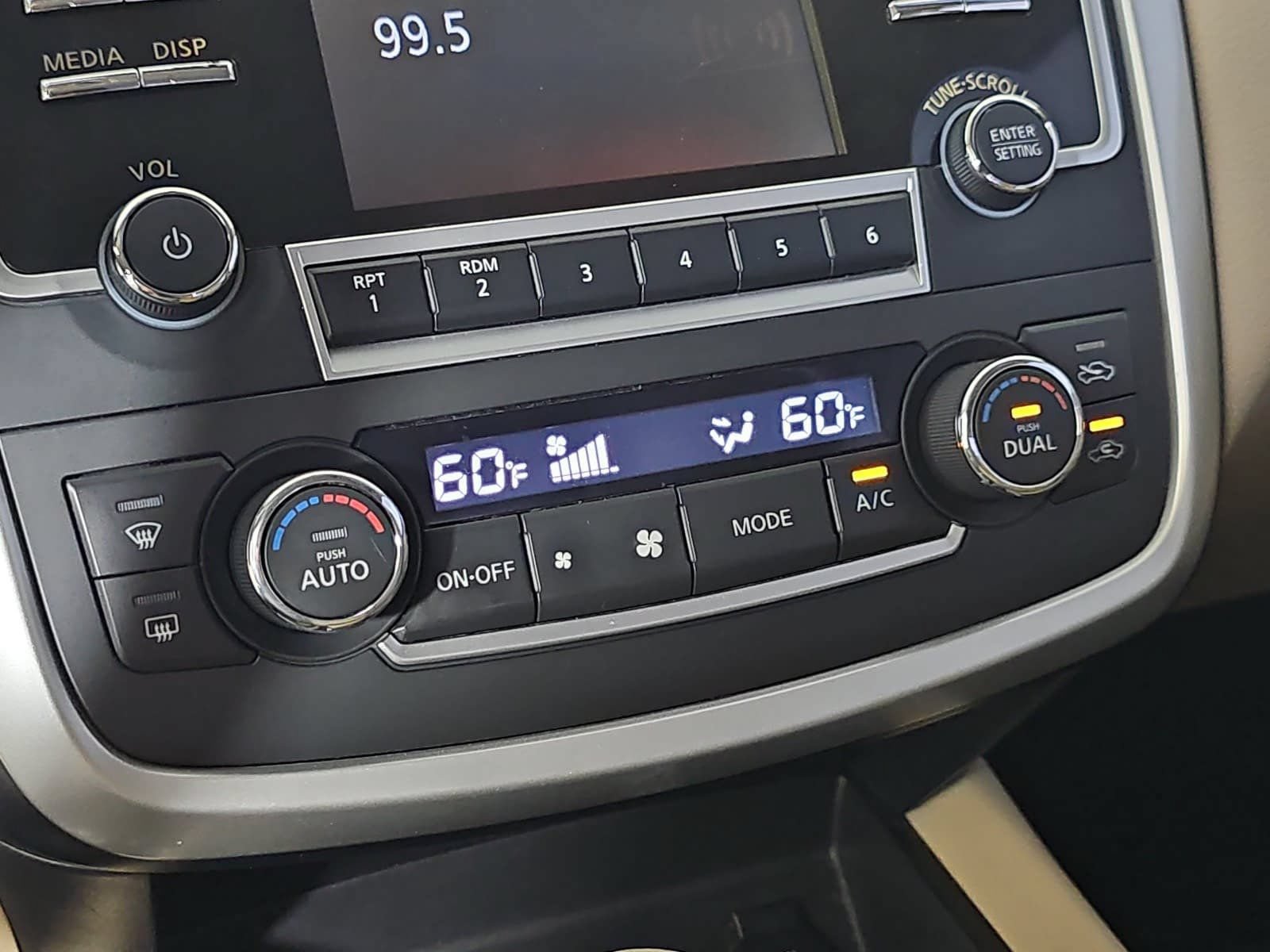 Used 2016 Nissan Altima 2.5 SV w/ Convenience Package FWD image 22