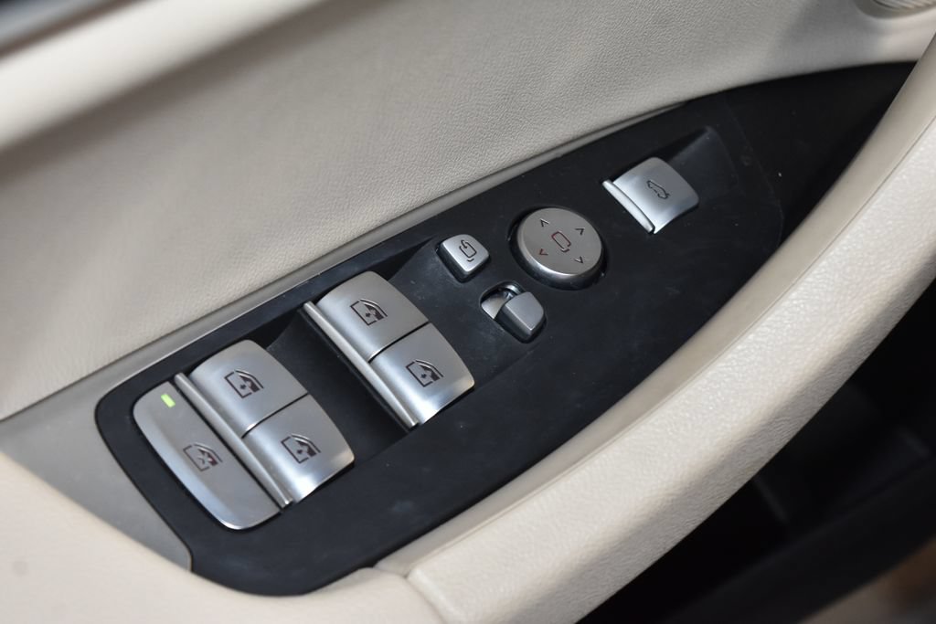 Used 2023 BMW X3 xDrive30i w/ Premium Package AWD/4WD image 6