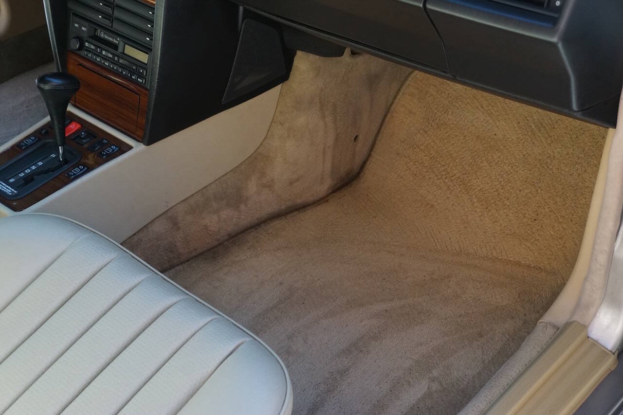 Used 1993 Mercedes-Benz 190 E 2.3 image 29