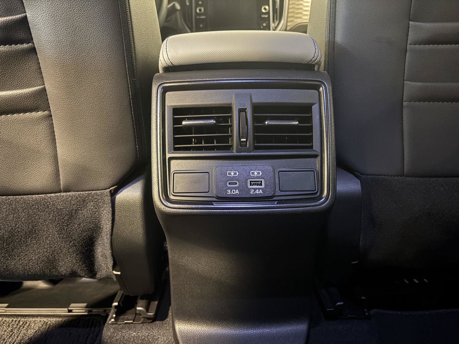 Used 2025 Subaru Forester Limited AWD/4WD image 34