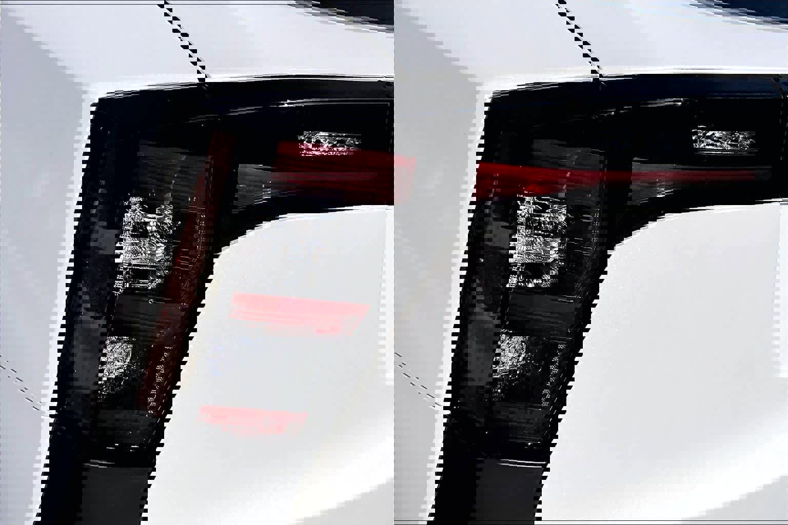 New 2026 Nissan Kicks SV image 14