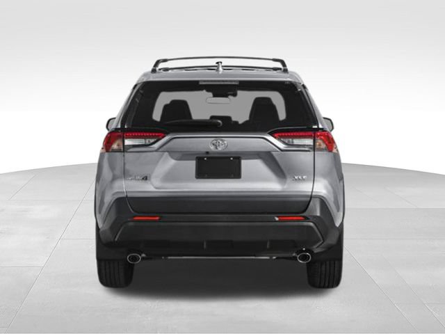 Used 2025 Toyota RAV4 XLE w/ Convenience Package FWD image 5