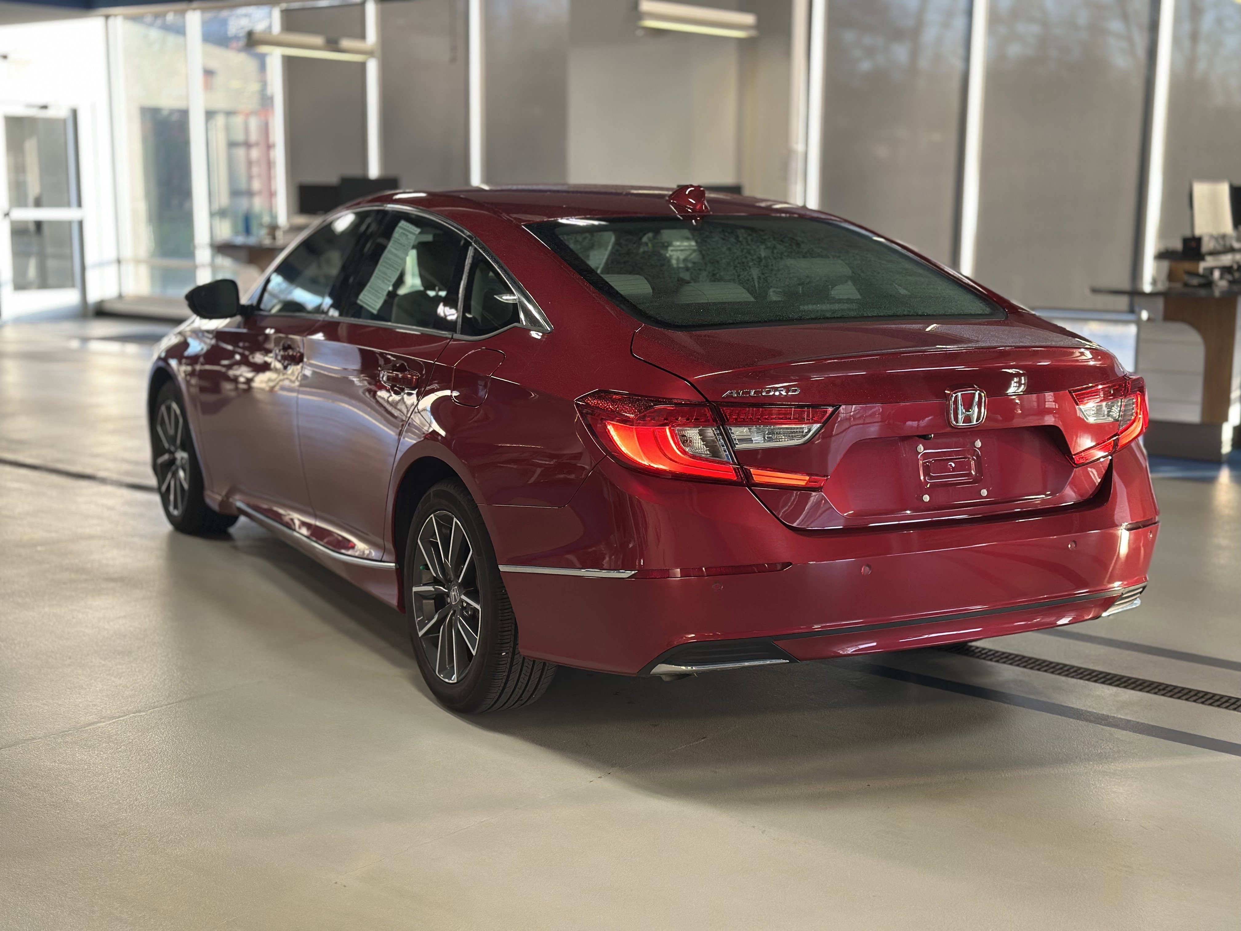 Used 2021 Honda Accord EX-L image 8