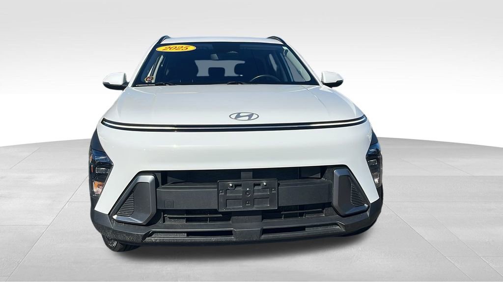 Used 2025 Hyundai Kona SEL image 8