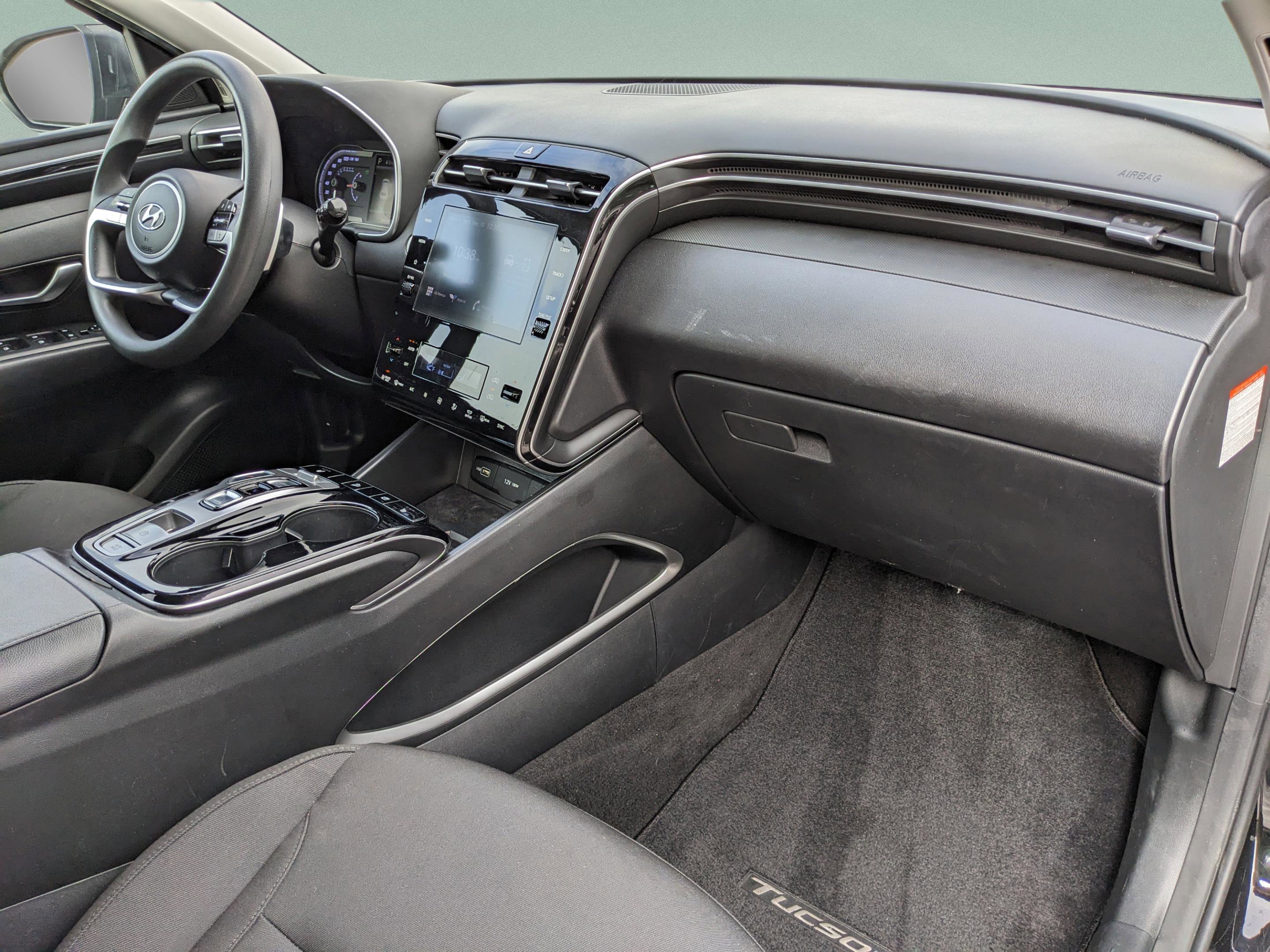 Used 2023 Hyundai Tucson Blue w/ Cargo Package image 18