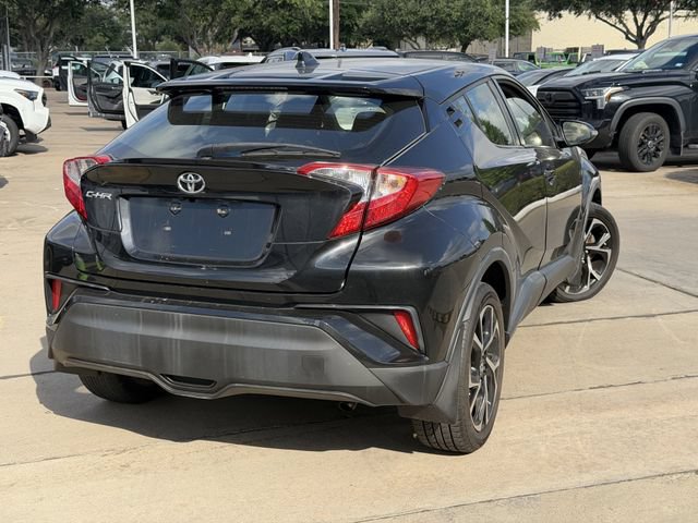 Used 2021 Toyota C-HR XLE FWD image 5