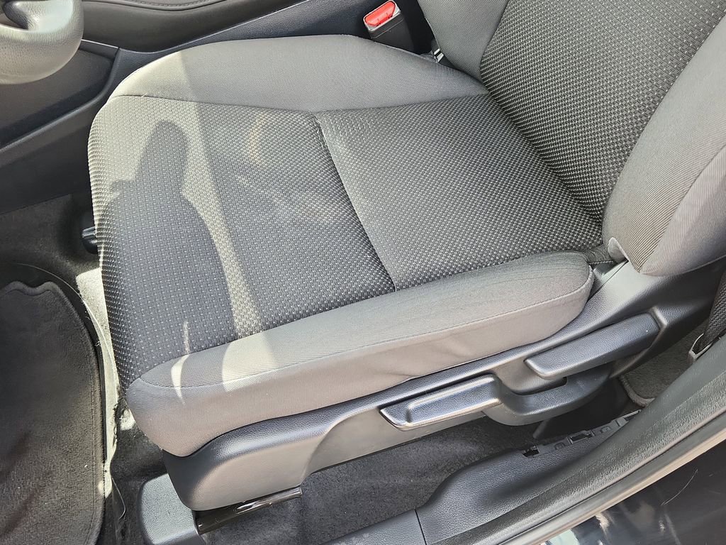 Used 2021 Honda HR-V LX image 9
