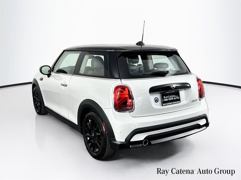 Used 2024 MINI Cooper 2-Door Hardtop FWD image 5