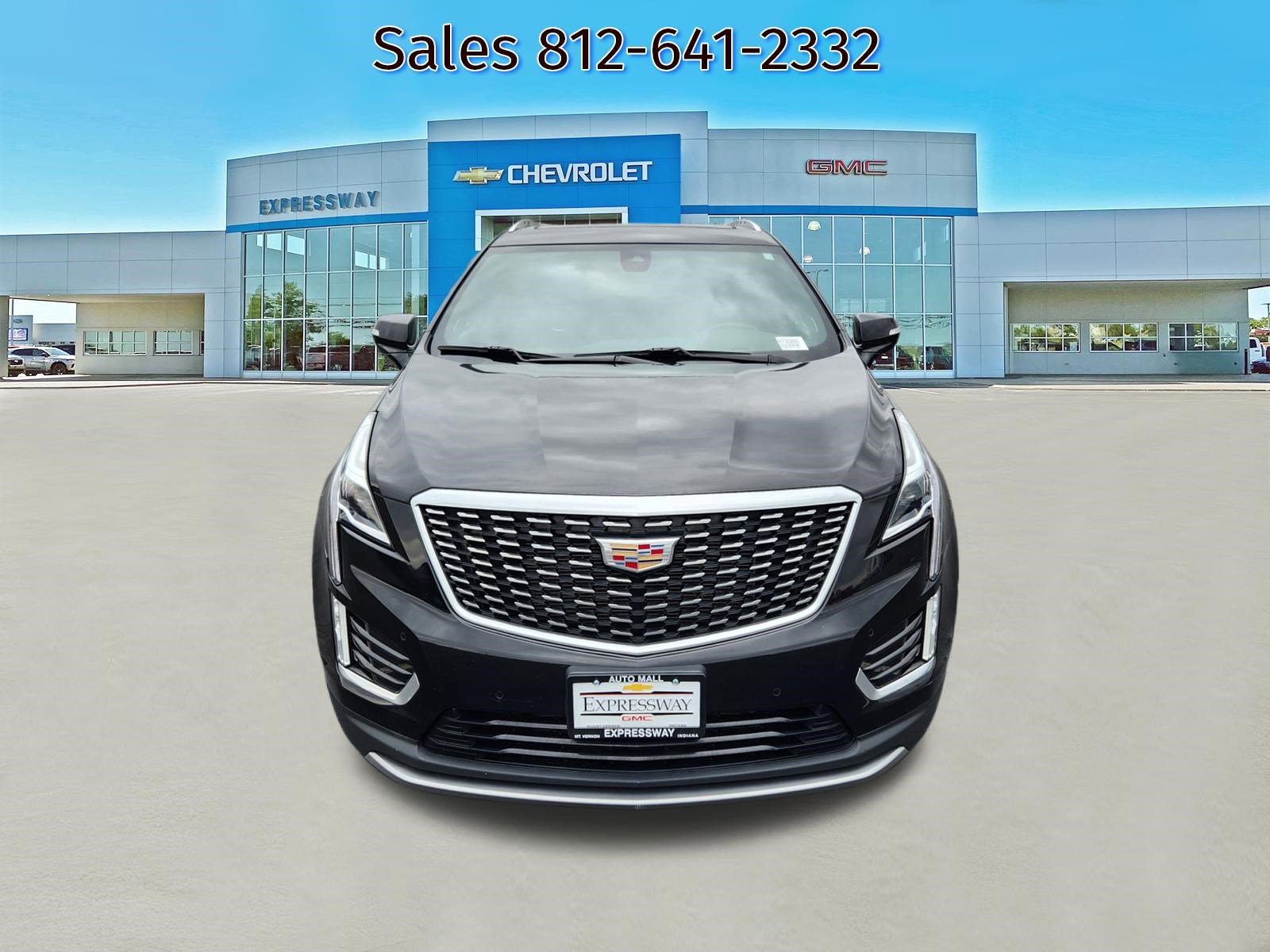 Used 2024 Cadillac XT5 Premium Luxury AWD/4WD image 2