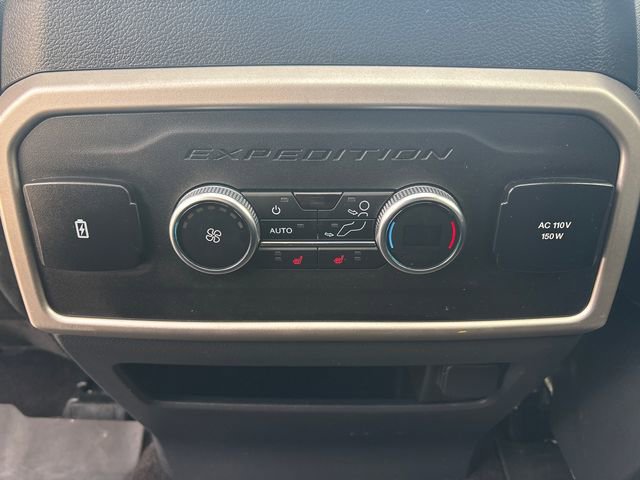 Used 2023 Ford Expedition Limited image 18