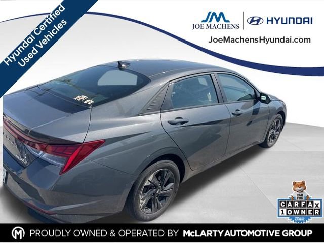 Used 2023 Hyundai Elantra Blue image 4
