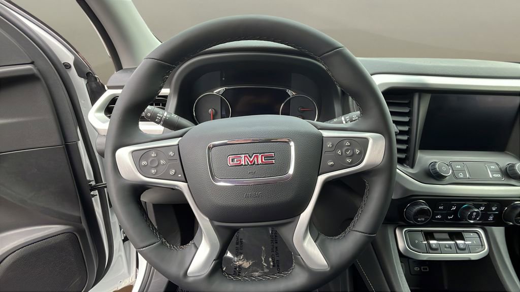 Used 2023 GMC Acadia SLT w/ Elevation Edition image 12