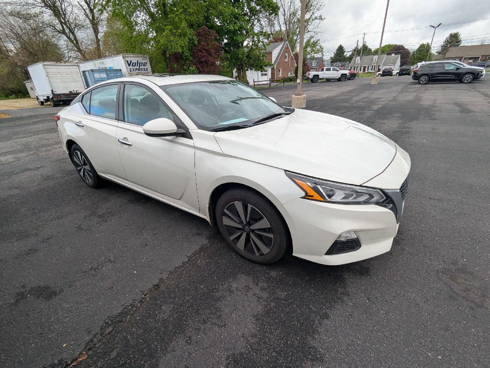 Used 2021 Nissan Altima 2.5 SV w/ SV Premium Package AWD/4WD image 9