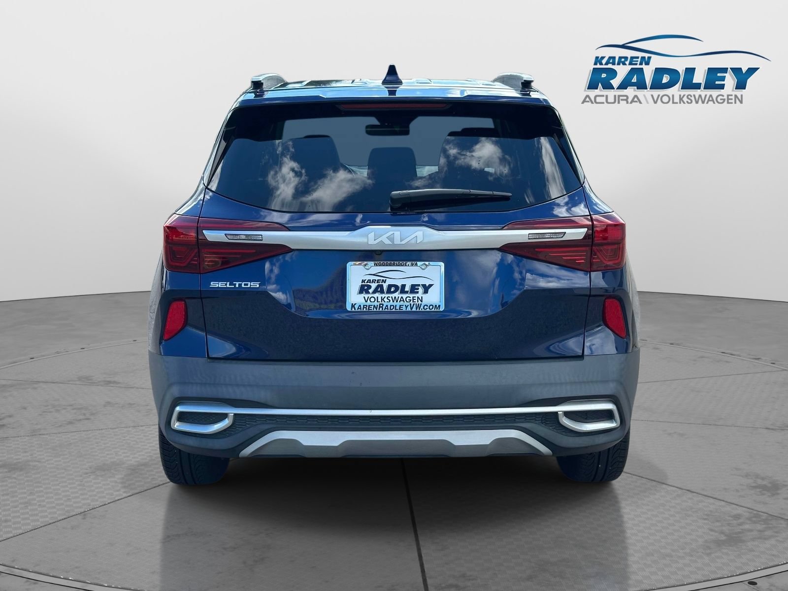 Used 2022 Kia Seltos EX AWD/4WD image 3