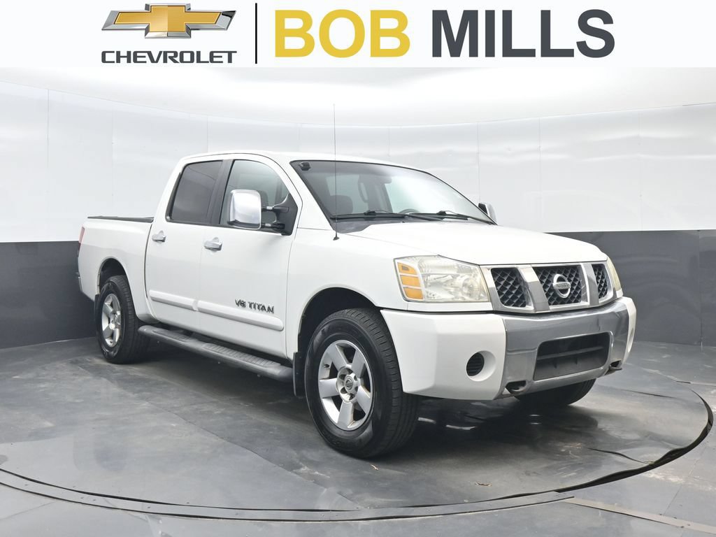 Used 2005 Nissan Titan SE w/ (T01) Tow Pkg