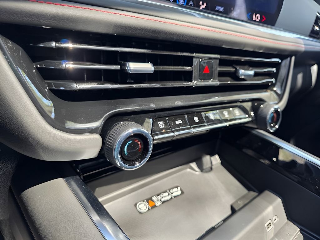 New 2026 Chevrolet Suburban RST image 30