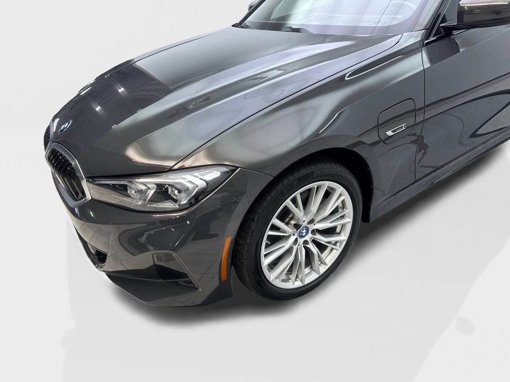 Used 2023 BMW 330e xDrive w/ Premium Package AWD/4WD image 18