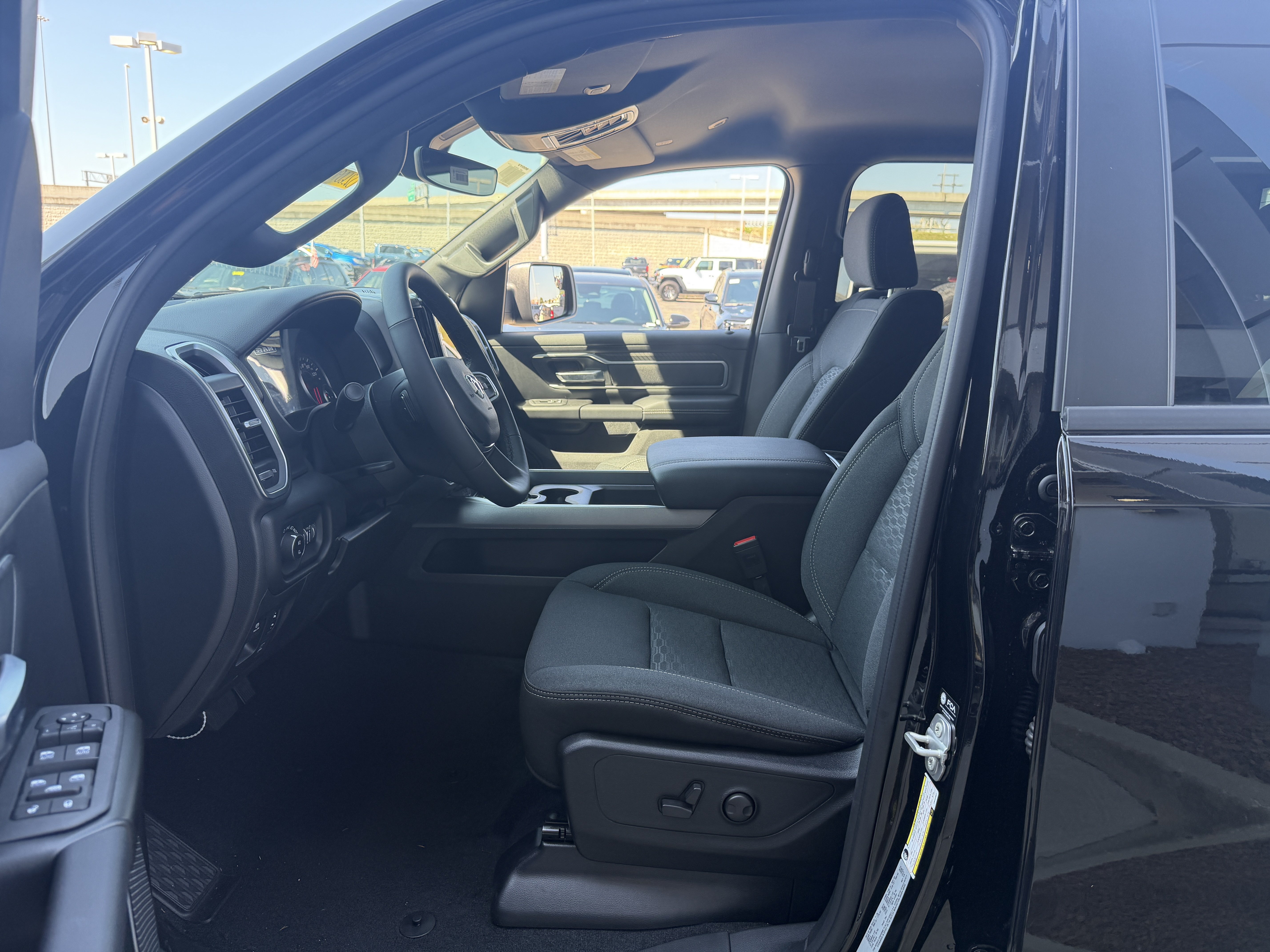 New 2026 RAM 1500 Big Horn AWD/4WD image 35
