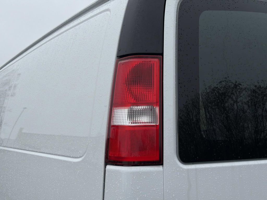 Used 2024 GMC Savana 2500 w/ Driver Convenience Package image 12