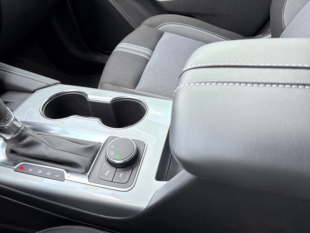 New 2025 Chevrolet Blazer LT w/ Convenience Package image 2