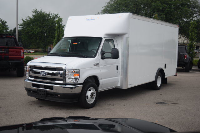 New 2027 Ford E-350 and Econoline 350 Super Duty w/ Power Equipment Group RWD image 15
