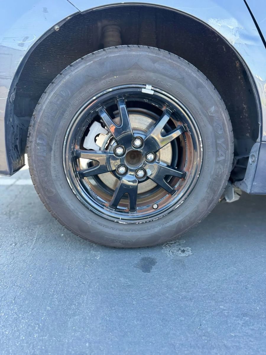 Used 2014 Toyota Prius Two image 17